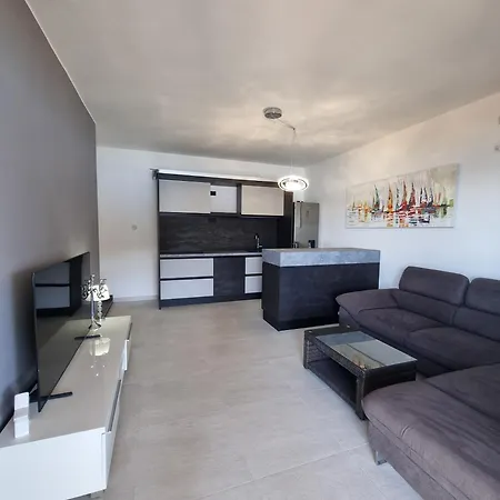 Apartman By The Sea - 20012