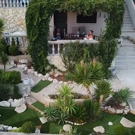 Apartman By The Sea - 20012