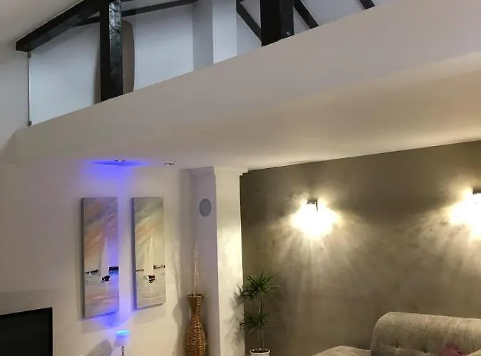 Appartement By The Sea - 20012 *